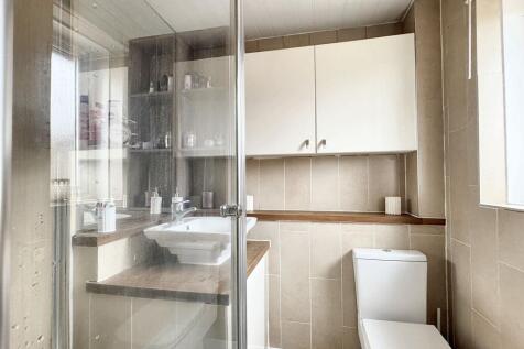 Master En-Suite
