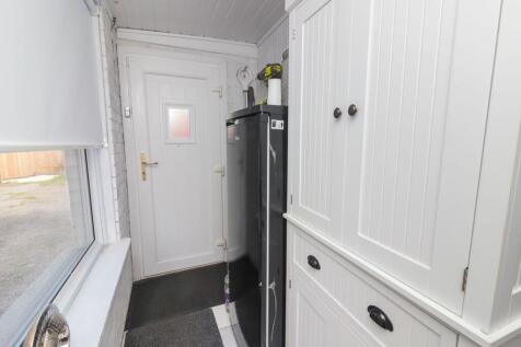 Rear Porch/Utility