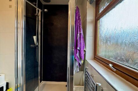 Master En-Suite