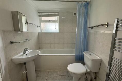 Bathroom.jpeg