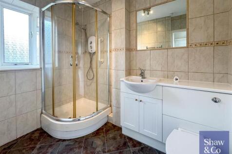 Shower Room.jpg