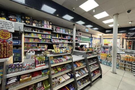 Acton High Street 1.jpg