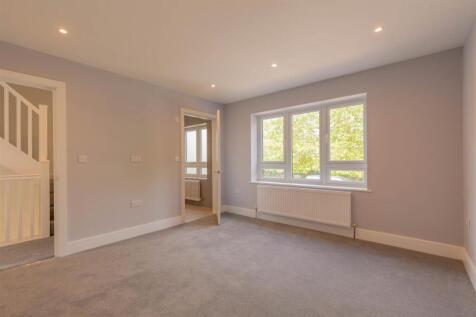 138 staines road, Sunbury-right  (25).jpg