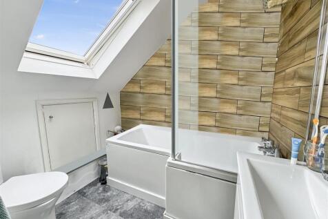 Studio Ensuite.jpeg