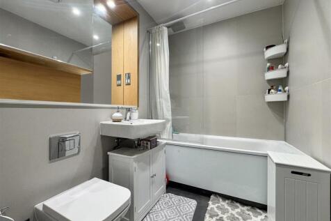 Bathroom.jpeg