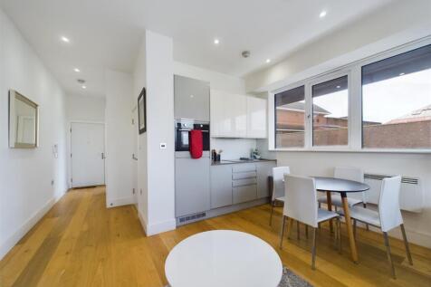 Kitchen:Dining.jpg