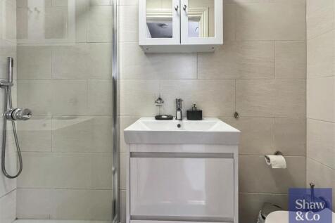 Shower Room.jpeg
