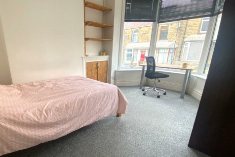 Bedroom 1.png