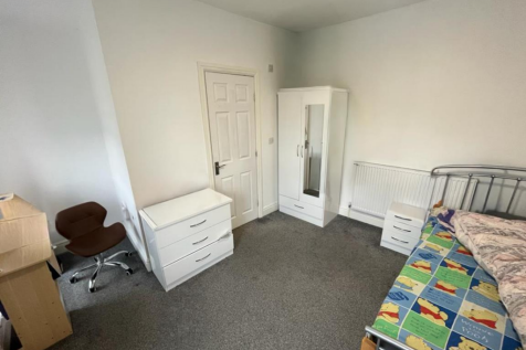 Bedroom 3.png