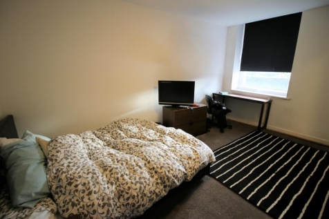 Bedroom 1.png