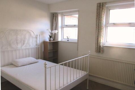 Bedroom 1.jpeg