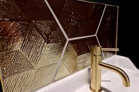 Georgian brushed brass elements