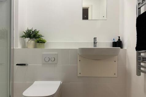 WhatsApp Image 2025-11-03 at 13.56.07 (2).jpeg