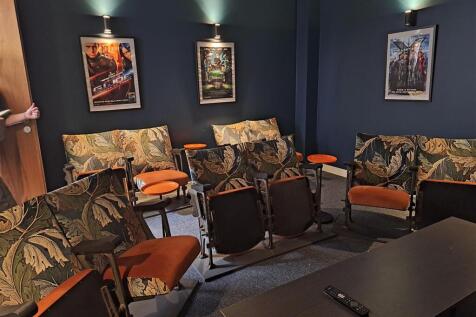 Cinema room 1.jpg