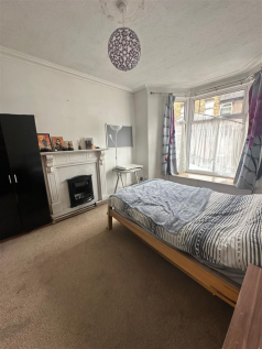 Bedroom 1 (1).png