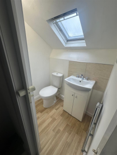 Bathroom 2.png