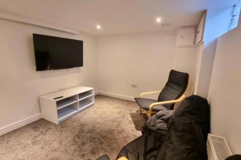 Lounge 2.jpeg