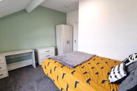 Bedroom 4.jpeg