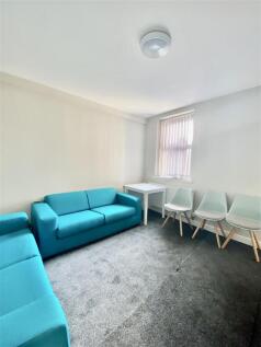Living Room (2)