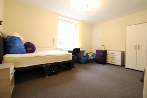 19A Bedroom 1.jpg