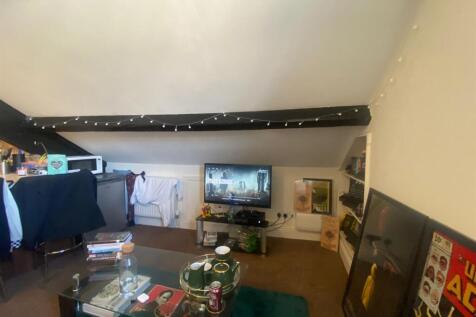 WhatsApp Image 2021-10-06 at 16.18.34 (1).jpeg