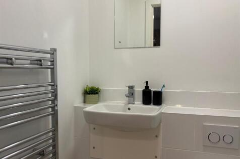 WhatsApp Image 2025-11-14 at 16.25.22.jpeg