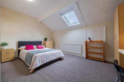 30 Blades Street_2.jpg