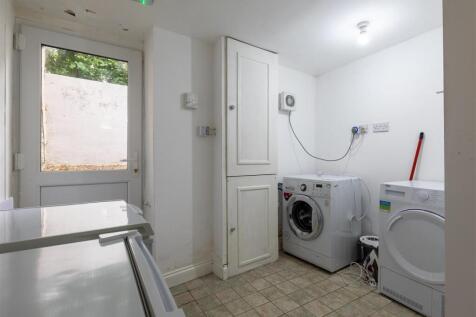 30 Blades Street_21.jpg