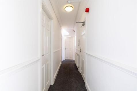 1A Castle Hill Flat 3_7.jpg