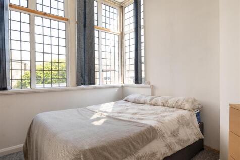 23 Castle Hill Flat 1_13.jpg