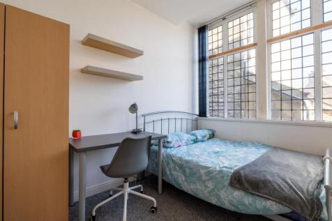 23 Castle Hill Flat 1_11.jpg