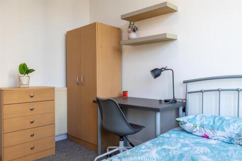 23 Castle Hill Flat 1_12.jpg