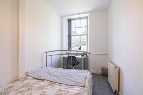 23 Castle Hill Flat 1_2.jpg