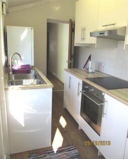 8 Vine Street, Sep 2019, kitchen 2.jpg