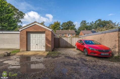 Parking to Rear and Access to Garage