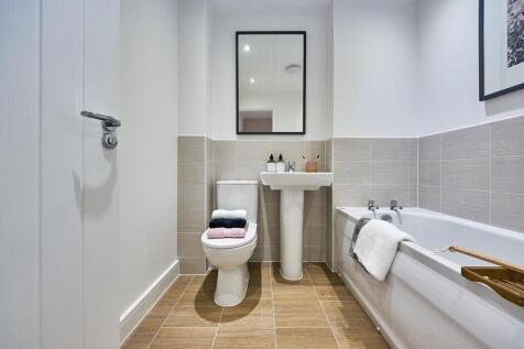 A spacious, practical family bathroom