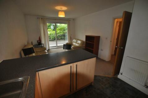 OPEN PLAN LIVING SPACE