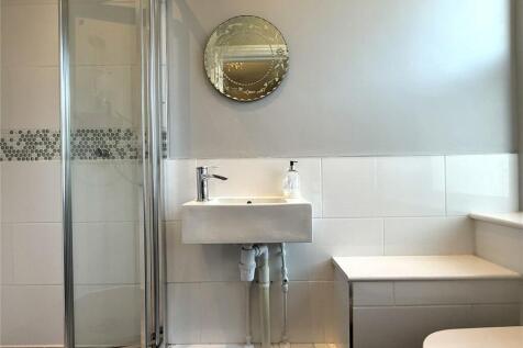 En-Suite 2