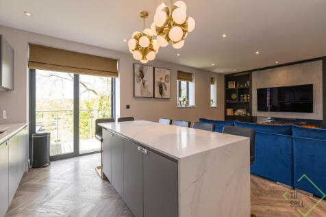 3 Brookmans Place-Green Close-Brookmans Park-Hertf