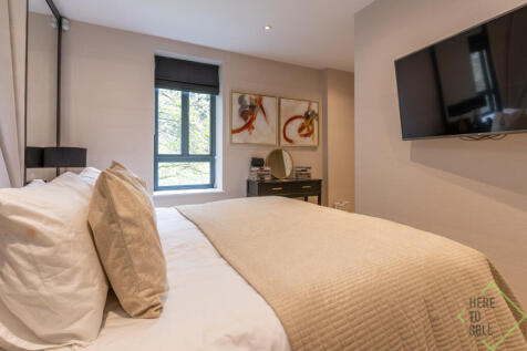3 Brookmans Place-Green Close-Brookmans Park-Hertf