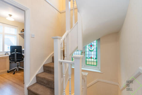 33 Kilvinton Drive EN2 0BE-37