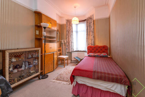 73 Grovelands Road, London, N13 4RJ-8