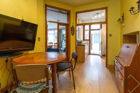 73 Grovelands Road, London, N13 4RJ-23