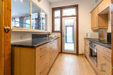 73 Grovelands Road, London, N13 4RJ-24