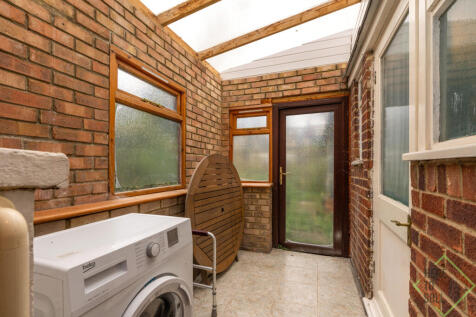 73 Grovelands Road, London, N13 4RJ-25
