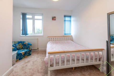 2nd Bedroom