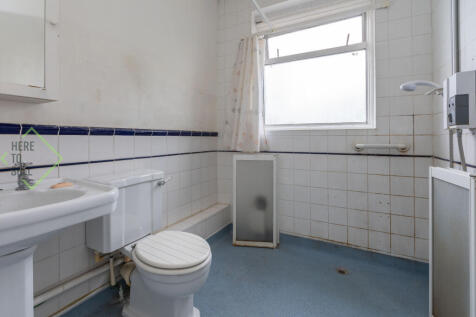 1 Northumberland Gardens, EDMONTON, N9 9LN-12