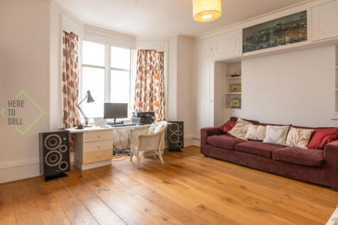 Berkshire Gardens, London, N13 6AA-1 (29)