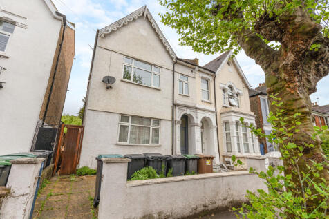 Flat B, 17, Belmont Road, London, N15 3LS-35
