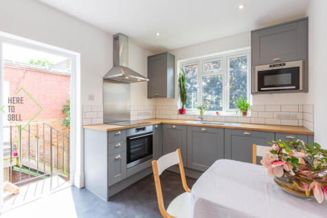 47b Parkland Road, N22 6SU-9
